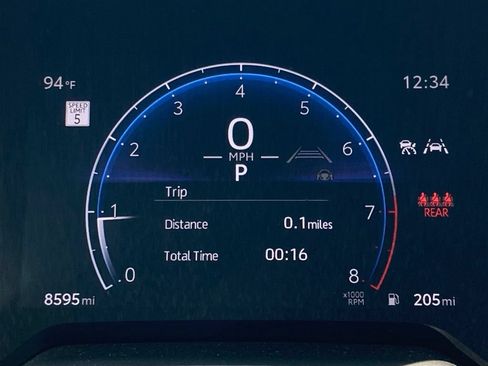 Used 2026 Toyota Corolla SE FWD image 14
