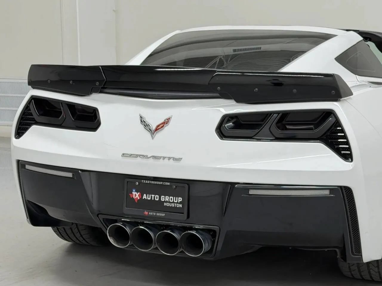 Used 2016 Chevrolet Corvette Stingray Coupe w/ 3LT Preferred Equipment Group RWD image 31