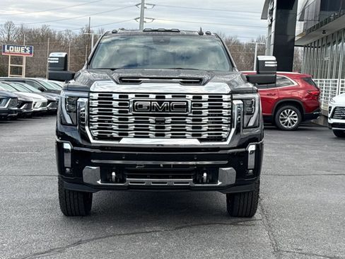 New 2026 GMC Sierra 2500 Denali w/ Denali Reserve Package image 14