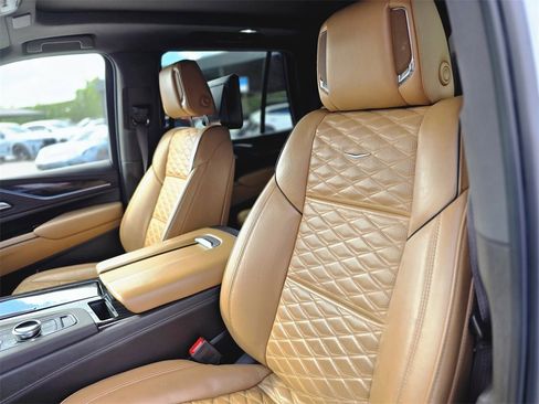 Used 2023 Cadillac Escalade Sport w/ Touring Package image 19