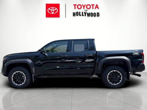 New 2026 Toyota Tacoma TRD Off-Road w/ TRD Off Road Premium Package AWD/4WD image 9