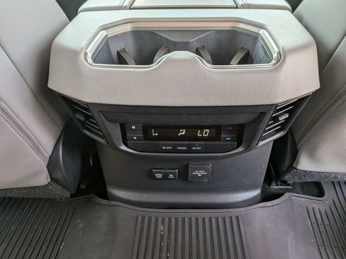 Used 2023 Toyota Sequoia Limited w/ TRD Off-Road Package AWD/4WD image 29