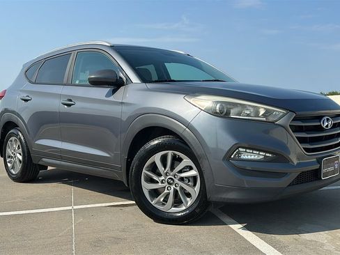 Used 2016 Hyundai Tucson SE w/ Option Group 02 FWD image 5