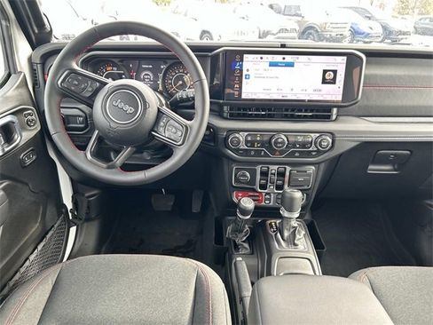 Used 2024 Jeep Wrangler Rubicon w/ Convenience Group image 15