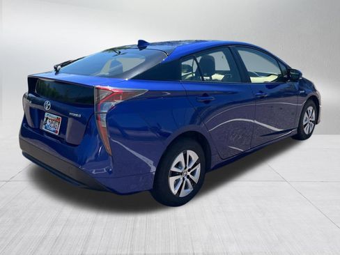Used 2016 Toyota Prius Three FWD image 6