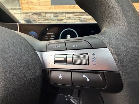 Used 2026 Hyundai Santa Cruz SEL image 23