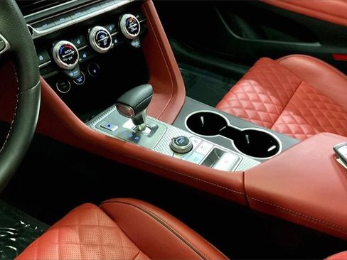 Used 2023 Genesis G70 3.3T w/ Sport Prestige Package image 15