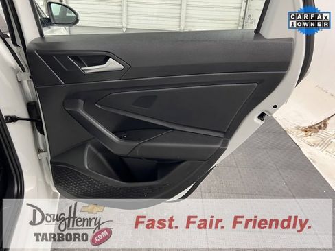 Used 2022 Volkswagen Jetta S image 38