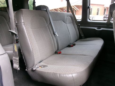 Used 2016 Chevrolet Express 3500 LT w/ LT Preferred Equipment Group RWD image 25