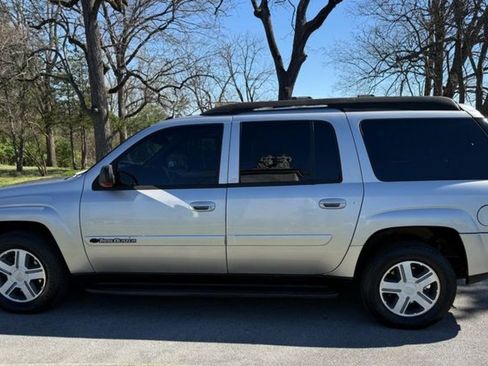 Used 2004 Chevrolet TrailBlazer LT w/ LT Preferred Equipment Group image 10