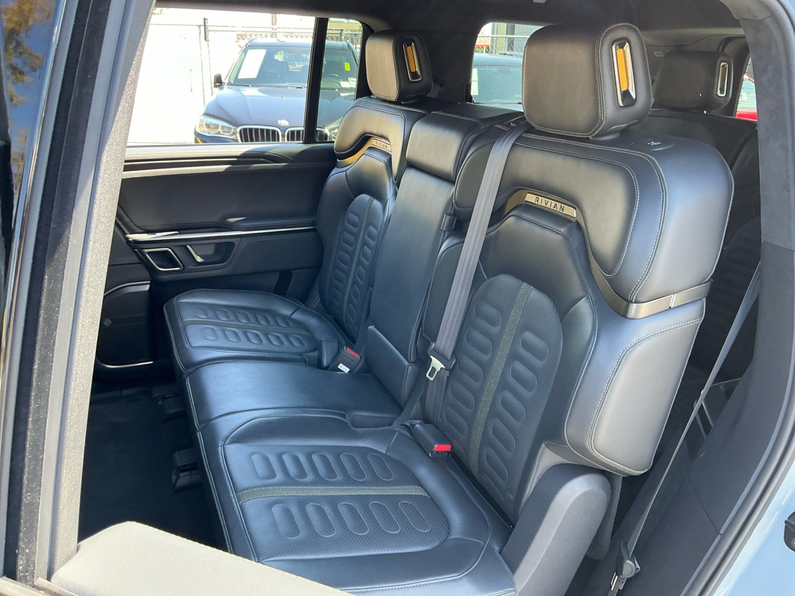 Used 2024 Rivian R1S Adventure Dual AWD/4WD image 19