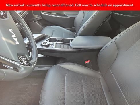 Certified 2023 Kia EV6 Wind w/ Wind Technology Package RWD image 5