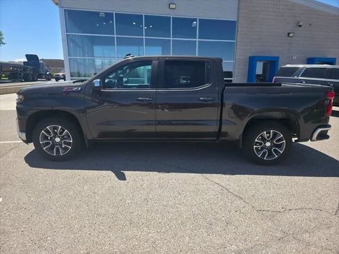 Used 2021 Chevrolet Silverado 1500 LT w/ All Star Edition Plus AWD/4WD image 3