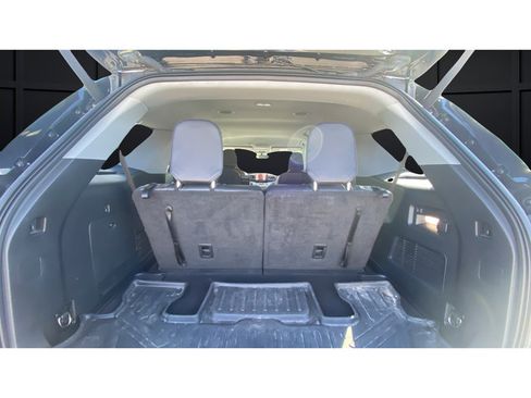 Used 2022 Ford Explorer XLT w/ Equipment Group 202A AWD/4WD image 26