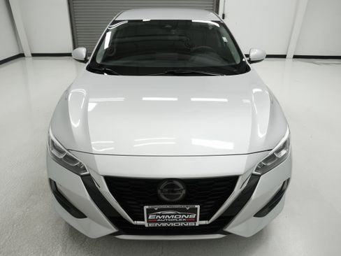 Used 2022 Nissan Sentra SV w/ Trunk Package FWD image 2