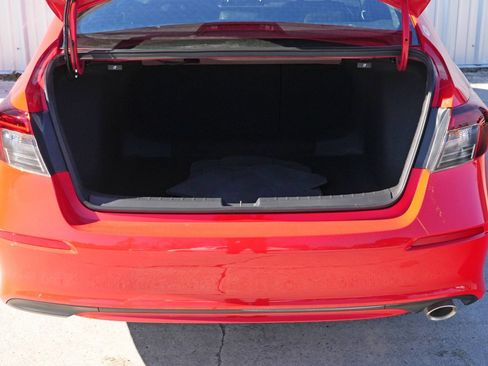 Used 2025 Honda Civic Sport image 9