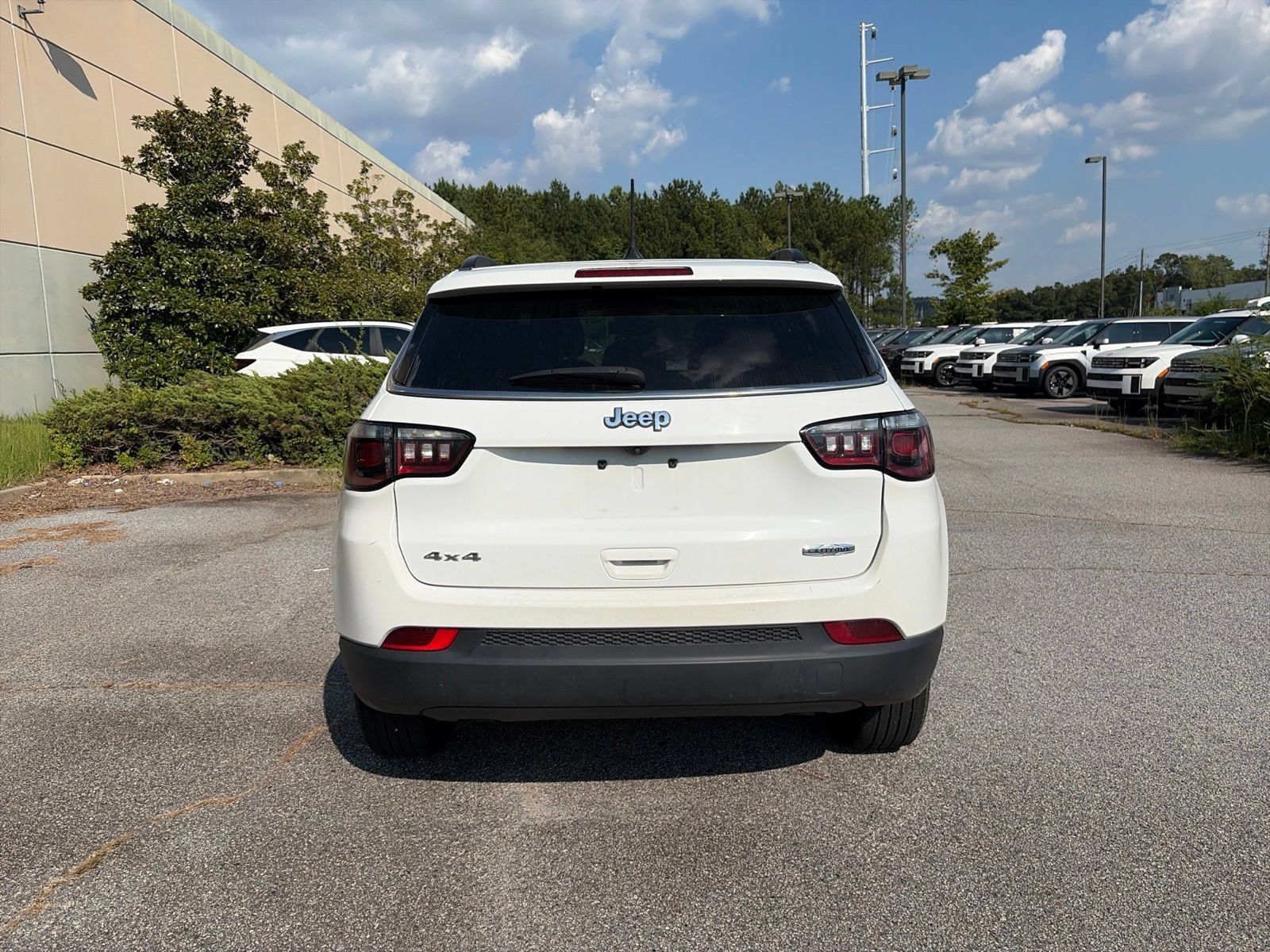 Used 2024 Jeep Compass Latitude AWD/4WD image 5