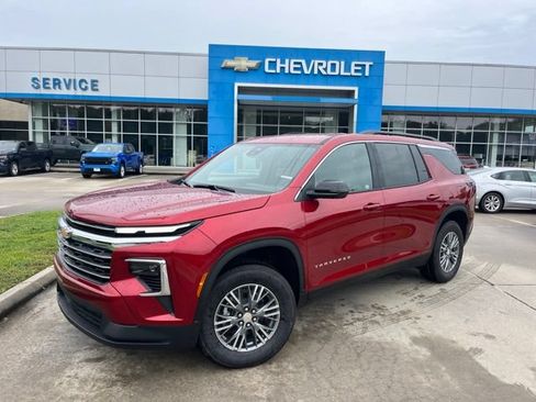 New 2026 Chevrolet Traverse LT w/ LPO, Floor Liner Package FWD image 2