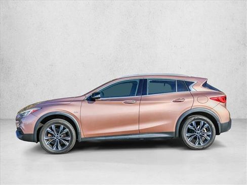 Used 2019 INFINITI QX30 Premium w/ Navigation Package image 8