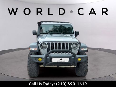 Used 2020 Jeep Gladiator Sport w/ Quick Order Package 24S AWD/4WD image 2