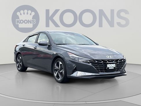 Certified 2023 Hyundai Elantra Limited w/ Cargo Package FWD image 10