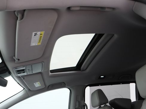 Used 2019 Honda Odyssey EX-L image 27