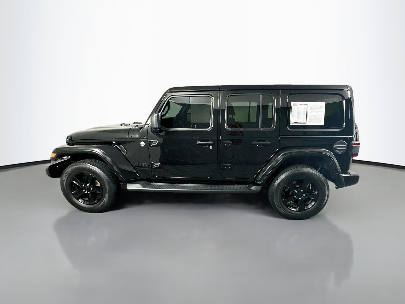 Used 2020 Jeep Wrangler Unlimited Sahara AWD/4WD image 4