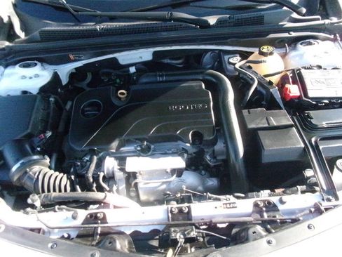 Used 2020 Chevrolet Malibu LT image 10