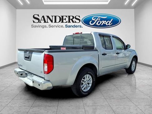 Used 2014 Nissan Frontier SV w/ SV Value Truck Package image 2