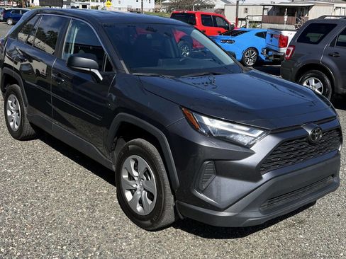 Used 2023 Toyota RAV4 LE image 12