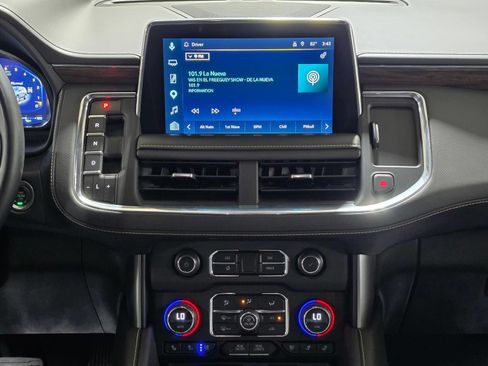 Used 2023 Chevrolet Tahoe Premier AWD/4WD image 29