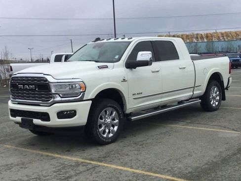 Certified 2023 RAM 3500 Limited w/ Towing Technology Group image 4