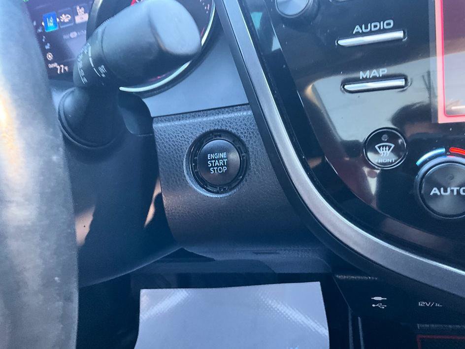 Used 2019 Toyota Camry XSE FWD image 20