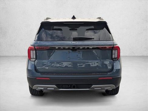 New 2026 Ford Explorer Active w/ Active Comfort Package image 7