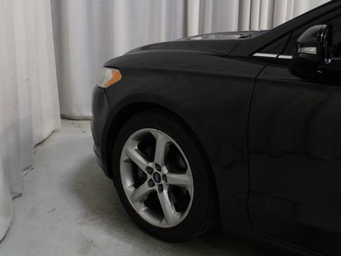 Used 2014 Ford Fusion SE w/ Equipment Group 201A image 26