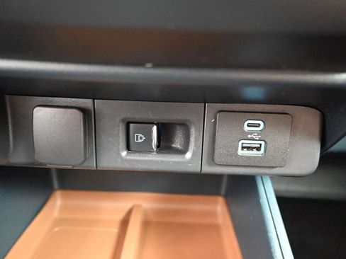 Used 2022 Ford Maverick Lariat w/ Equipment Group 500A Standard image 22