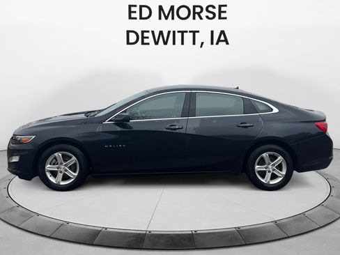 Used 2022 Chevrolet Malibu LS image 2