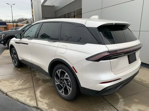 New 2026 Lincoln Nautilus Premier w/ Equipment Group 102A AWD/4WD image 10