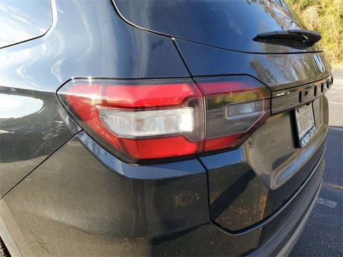 Certified 2023 Honda Pilot EX-L image 9