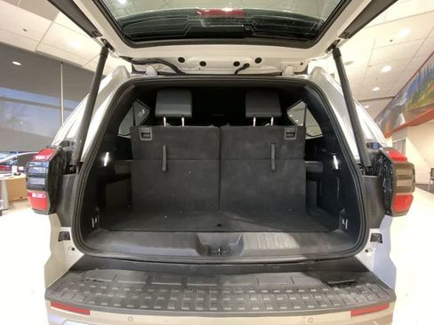 Used 2025 Toyota 4Runner Limited image 26