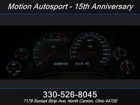 Used 2004 Chevrolet Corvette Coupe w/ Preferred Equipment Group RWD image 24