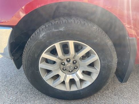 Used 2012 Nissan Frontier SL w/ Moonroof Pkg AWD/4WD image 12