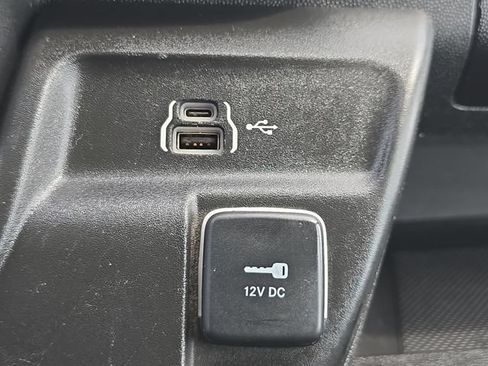 Used 2023 RAM ProMaster 2500 FWD image 32