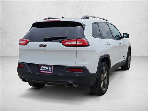 Used 2017 Jeep Cherokee 75th Anniversary FWD image 5
