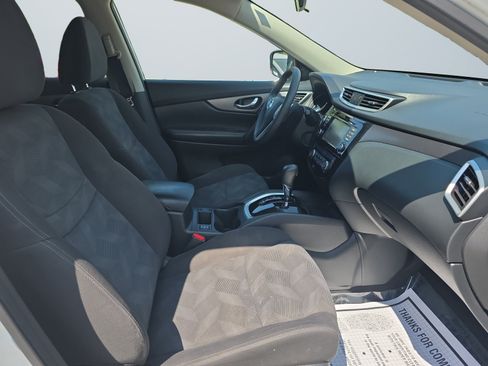 Used 2016 Nissan Rogue SV w/ SV Premium Package AWD/4WD image 17