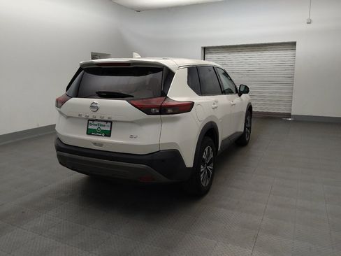 Used 2021 Nissan Rogue SV FWD image 9