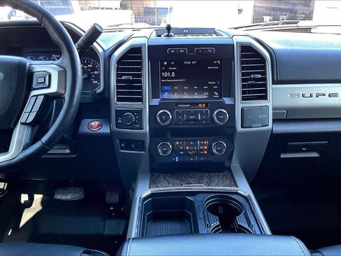 Used 2019 Ford F250 Lariat w/ Lariat Ultimate Package AWD/4WD image 7