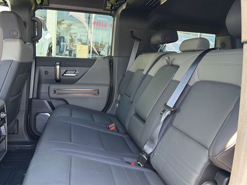 Used 2025 GMC Hummer EV 3X AWD/4WD image 8