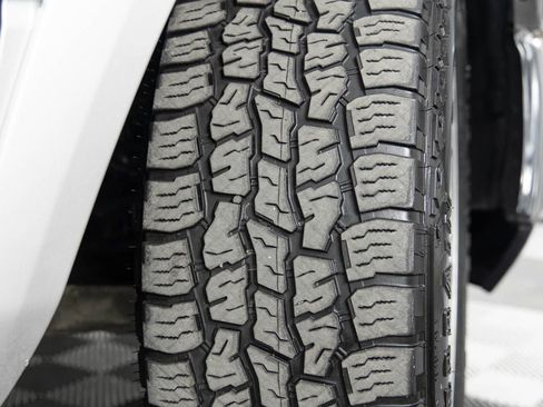 Used 2015 RAM 1500 Laramie w/ Convenience Group image 43