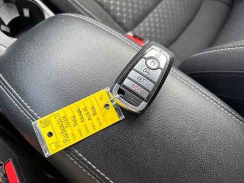 Used 2024 Ford Escape Active AWD/4WD image 23